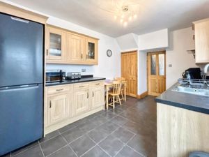 Photo 14- click for photo gallery